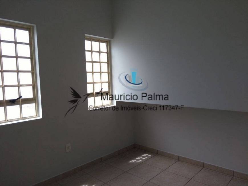 Foto 3 de Casa com 3 Quartos para alugar, 137m² em Centro, Araraquara