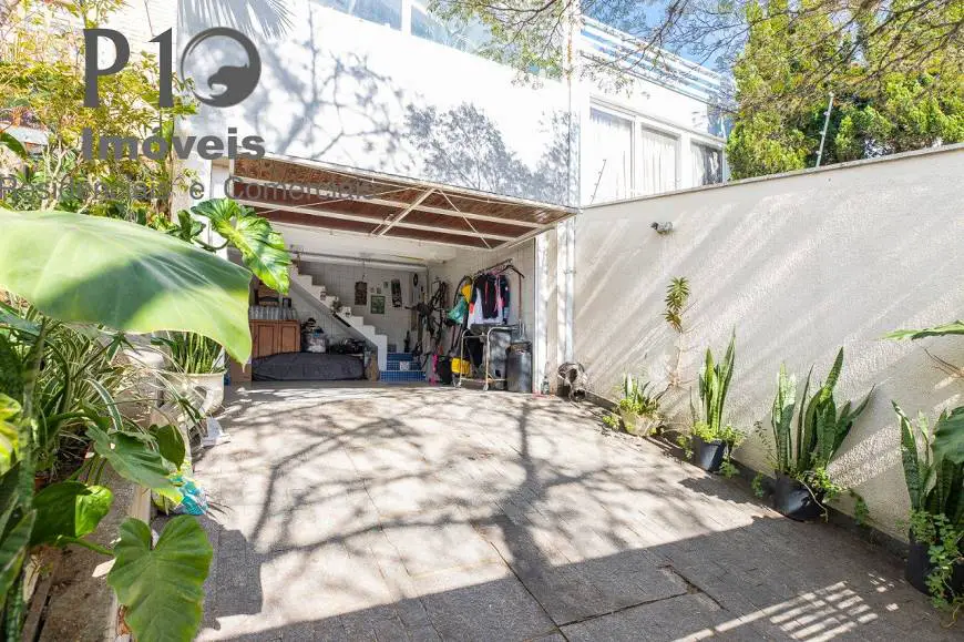 Foto 2 de Casa com 3 Quartos à venda, 226m² em Chácara Monte Alegre, São Paulo