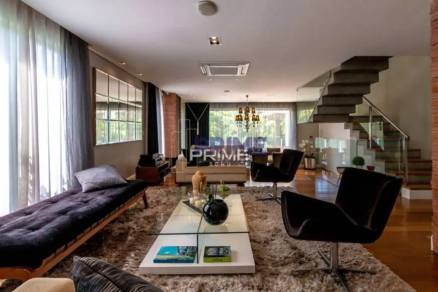 Foto 1 de Casa com 3 Quartos à venda, 476m² em Champagnat, Curitiba