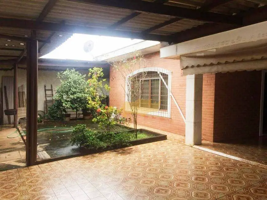 Foto 1 de Casa com 3 Quartos à venda, 381m² em Cidade Jardim, Rio Claro