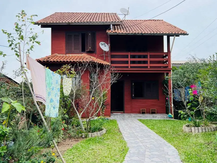 Foto 1 de Casa com 3 Quartos à venda, 258m² em Cidade Nova, Caxias do Sul