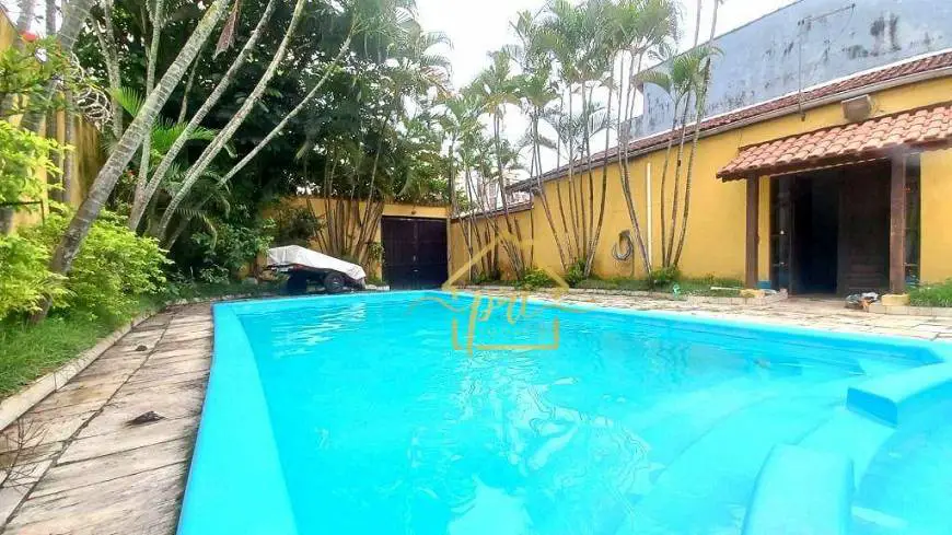 Foto 1 de Casa com 3 Quartos à venda, 200m² em Cidade Ocian, Praia Grande