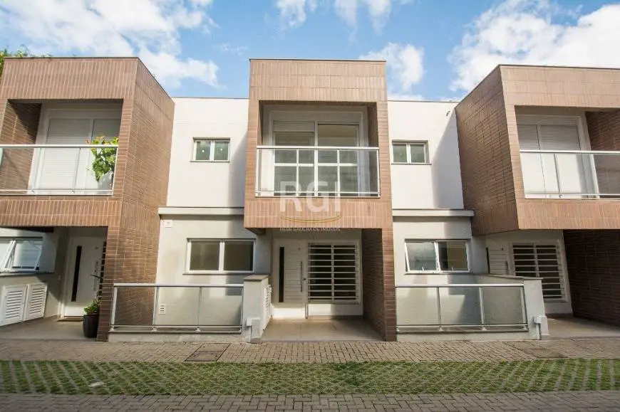 Foto 1 de Casa com 3 Quartos à venda, 250m² em Cristal, Porto Alegre