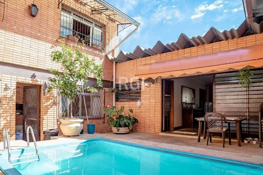 Foto 1 de Casa com 3 Quartos à venda, 250m² em Cristal, Porto Alegre