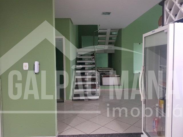 Foto 3 de Casa com 3 Quartos para alugar, 300m² em Dom Pedro I, Manaus