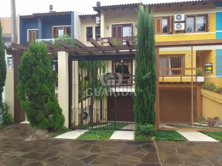 Foto 1 de Casa com 3 Quartos à venda, 239m² em Espiríto Santo, Porto Alegre