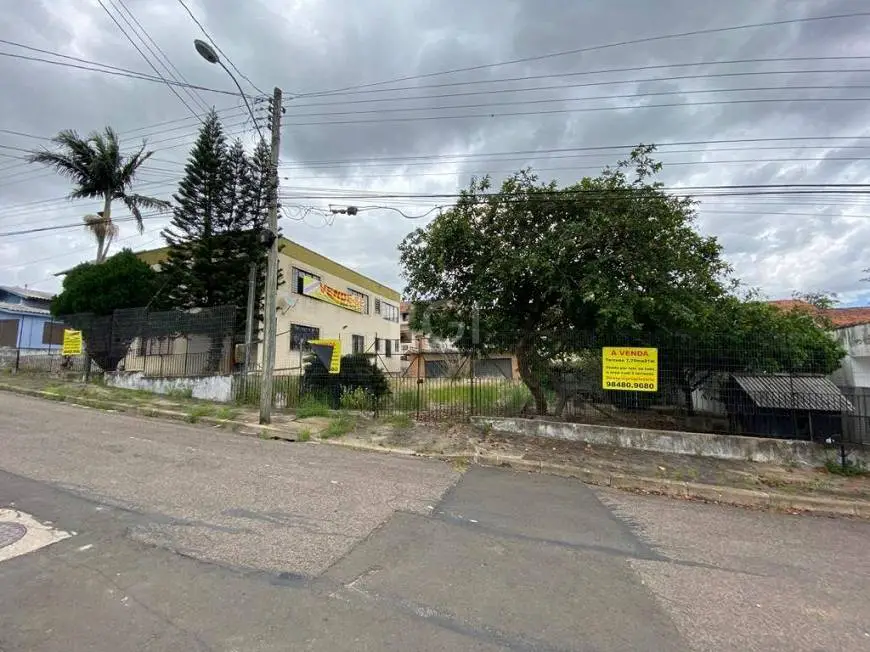 Foto 1 de Casa com 3 Quartos à venda, 250m² em Espiríto Santo, Porto Alegre