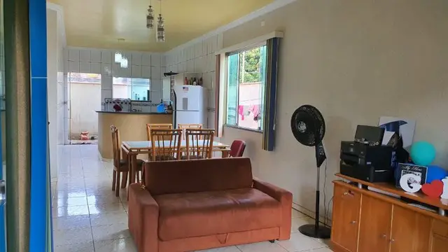 Foto 3 de Casa com 3 Quartos à venda, 250m² em Flores, Manaus