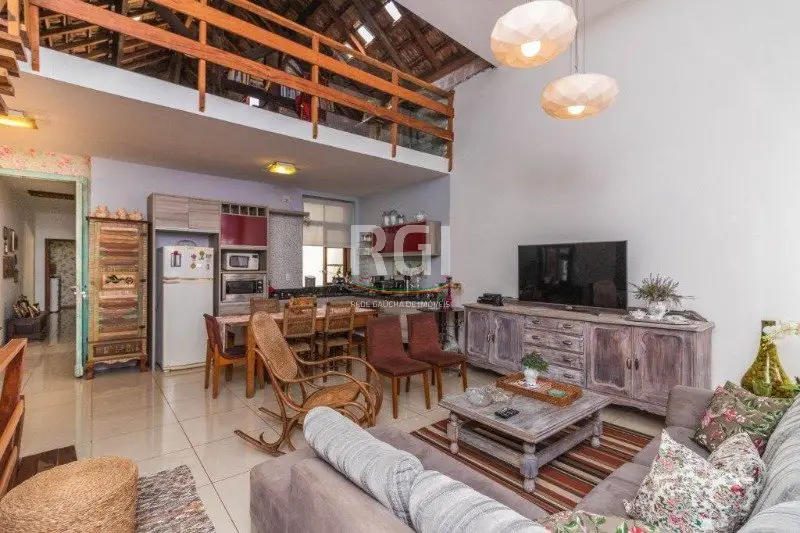 Foto 3 de Casa com 3 Quartos à venda, 490m² em Floresta, Porto Alegre