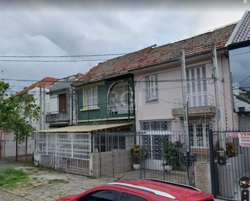 Foto 2 de Casa com 3 Quartos à venda, 220m² em Floresta, Porto Alegre
