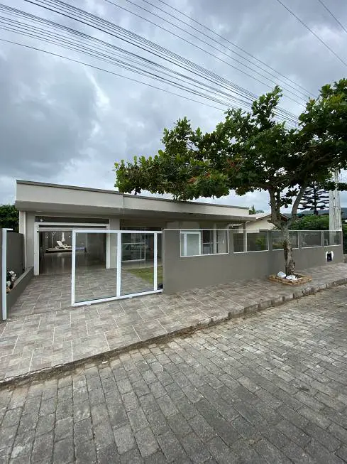 Foto 1 de Casa com 3 Quartos à venda, 100m² em Gravata, Navegantes