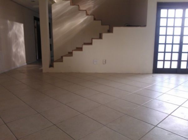 Foto 2 de Casa com 3 Quartos à venda, 230m² em Guarujá, Porto Alegre