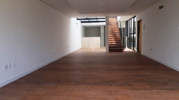 Foto 3 de Casa com 3 Quartos à venda, 200m² em Hípica, Porto Alegre