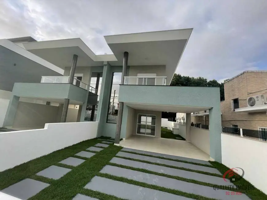 Foto 3 de Casa com 3 Quartos à venda, 144m² em Ingleses do Rio Vermelho, Florianópolis
