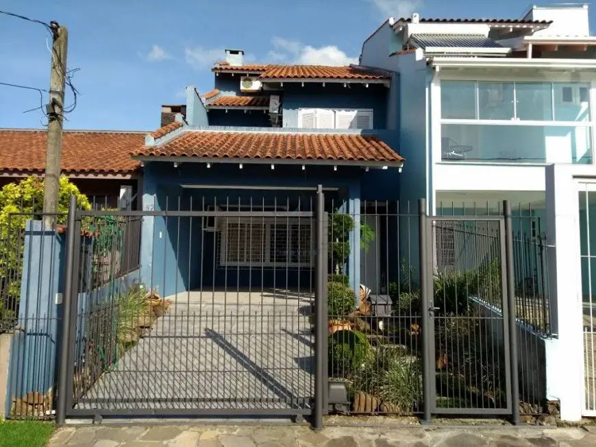 Foto 1 de Casa com 3 Quartos à venda, 206m² em Ipanema, Porto Alegre