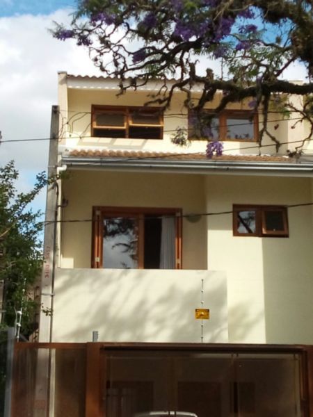 Foto 2 de Casa com 3 Quartos à venda, 223m² em Ipanema, Porto Alegre