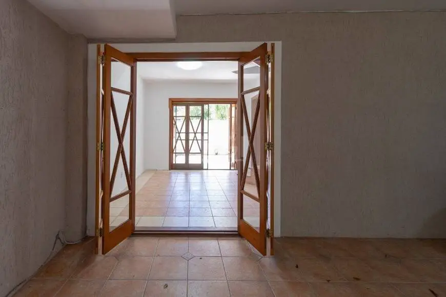 Foto 2 de Casa com 3 Quartos à venda, 249m² em Ipanema, Porto Alegre