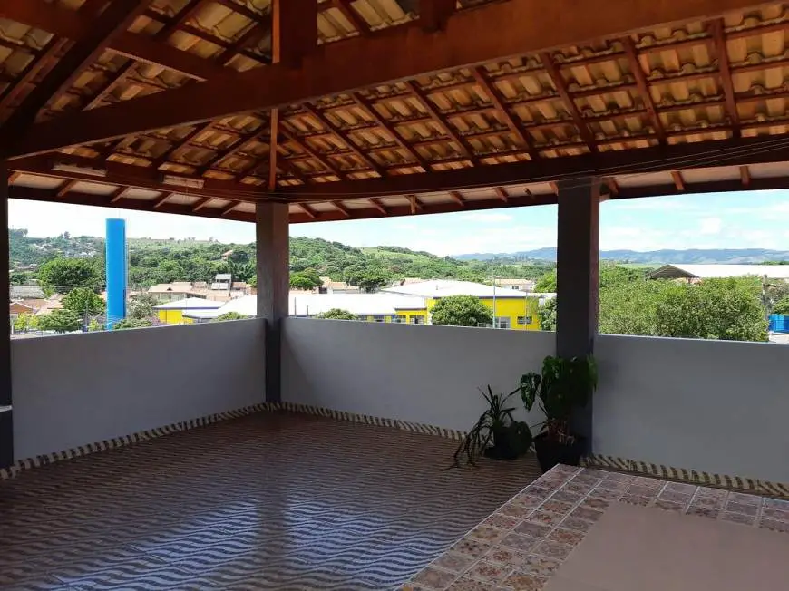 Foto 1 de Casa com 3 Quartos à venda, 272m² em Jardim Castanheira, São José dos Campos