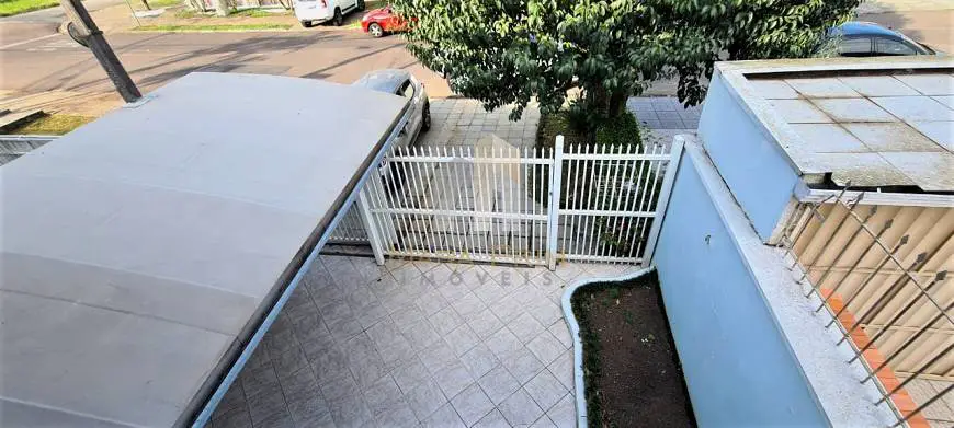 Foto 1 de Casa com 3 Quartos para alugar, 120m² em Jardim das Américas, Curitiba