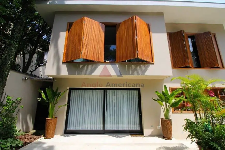 Foto 2 de Casa com 3 Quartos para venda ou aluguel, 550m² em Jardim Europa, São Paulo