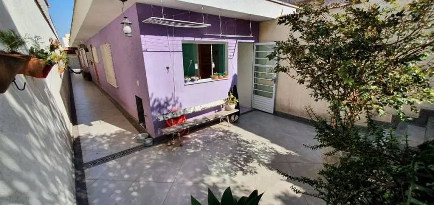Foto 1 de Casa com 3 Quartos à venda, 168m² em Jardim Mangalot, São Paulo