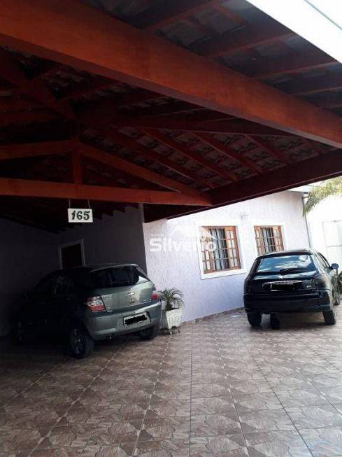 Foto 3 de Casa com 3 Quartos à venda, 200m² em Jardim Portugal, São José dos Campos