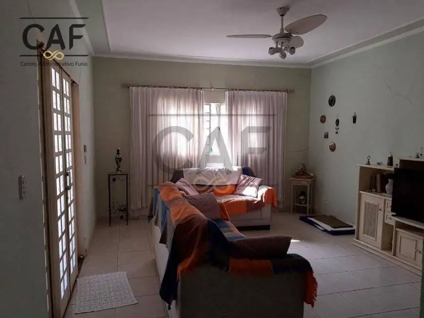 Foto 4 de Casa com 3 Quartos à venda, 175m² em Jardim Santa Mercedes, Jaguariúna