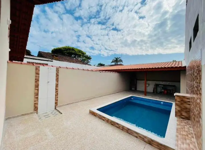 Foto 1 de Casa com 3 Quartos à venda, 200m² em Jardim Santa Terezinha, Itanhaém
