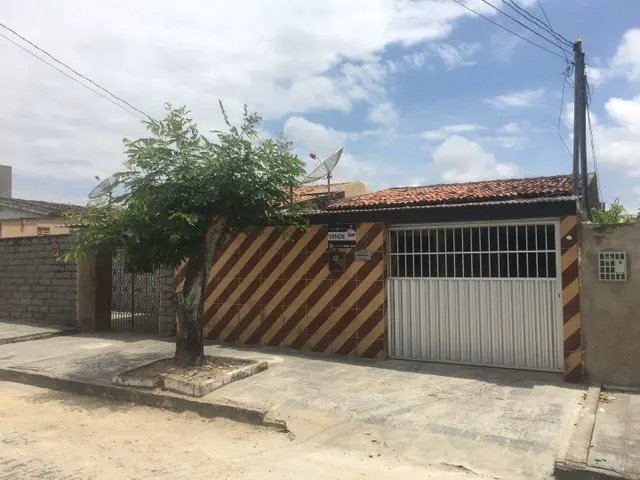 Foto 1 de Casa com 3 Quartos à venda, 175m² em Liberdade, Campina Grande