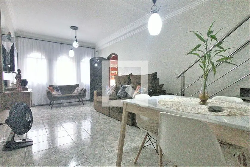 Foto 1 de Casa com 3 Quartos para alugar, 225m² em Macedo, Guarulhos