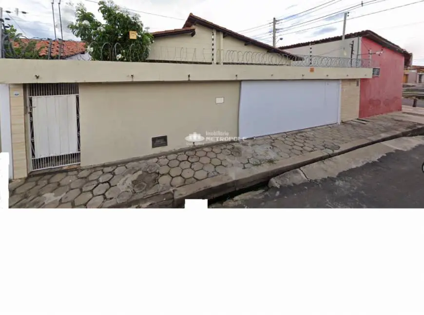 Foto 1 de Casa com 3 Quartos para alugar, 261m² em Moçambinho, Teresina