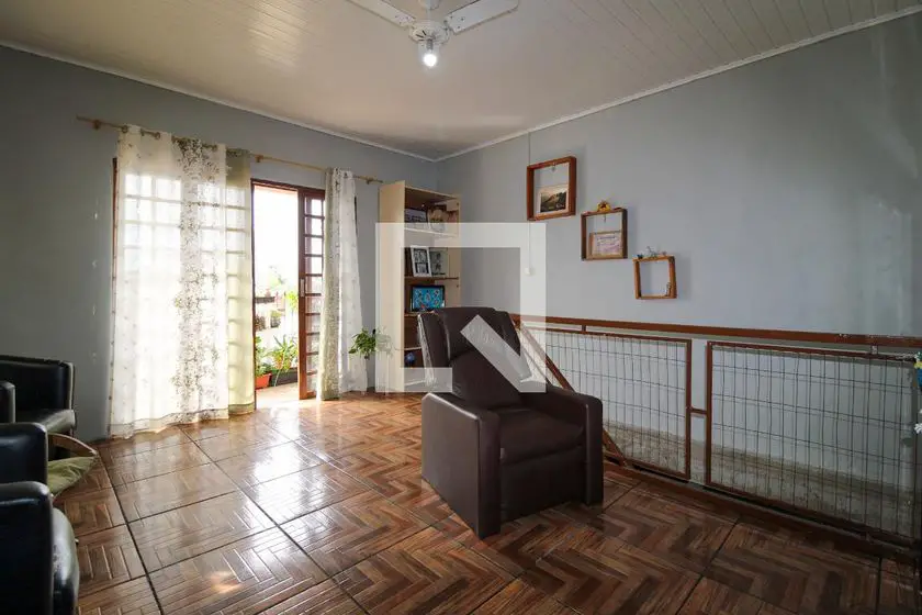 Foto 3 de Casa com 3 Quartos para alugar, 250m² em Niterói, Canoas