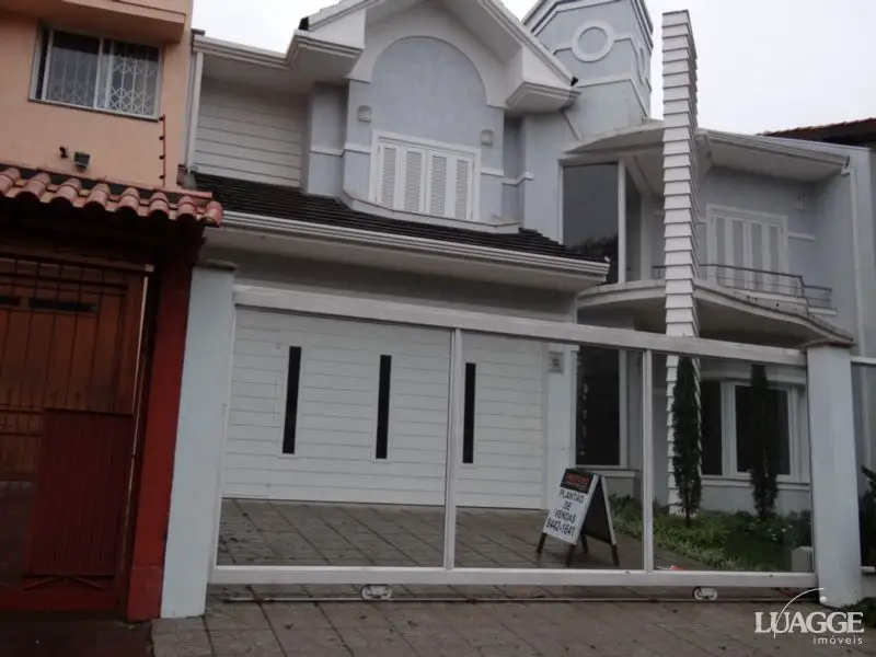 Foto 1 de Casa com 3 Quartos à venda, 305m² em Nonoai, Porto Alegre