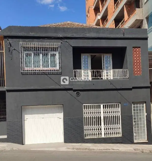 Foto 1 de Casa com 3 Quartos à venda, 186m² em Nossa Senhora do Rosario, Santa Maria