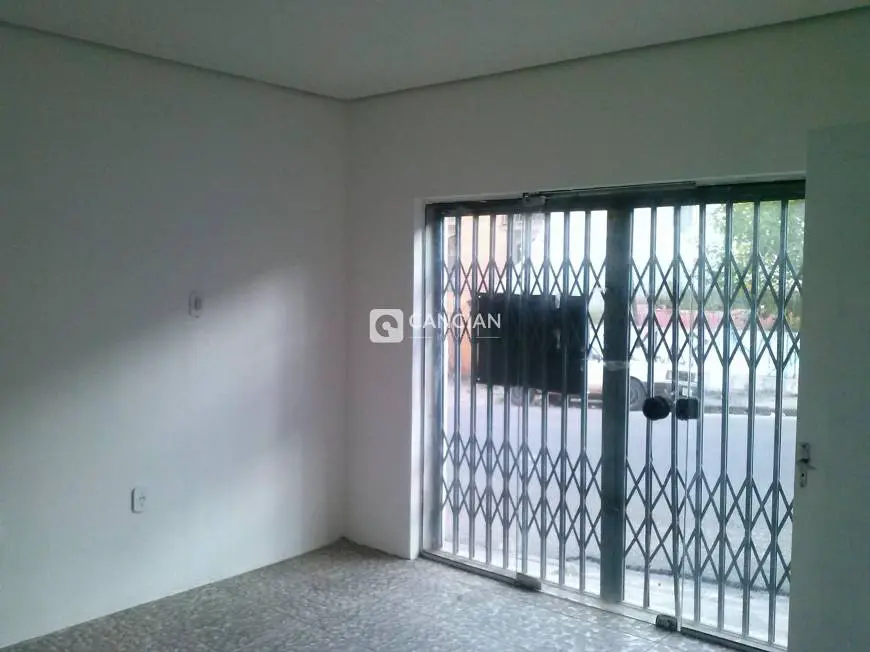 Foto 2 de Casa com 3 Quartos à venda, 186m² em Nossa Senhora do Rosario, Santa Maria