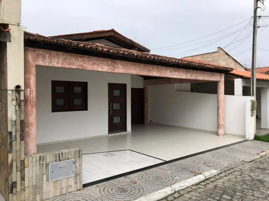Foto 1 de Casa com 3 Quartos à venda, 180m² em Nova, Feira de Santana