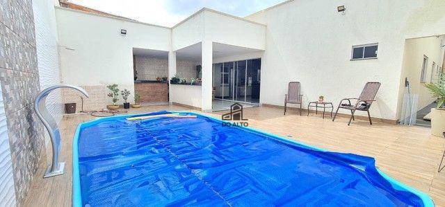 Foto 1 de Casa com 3 Quartos à venda, 220m² em Parque das Flores, Goiânia