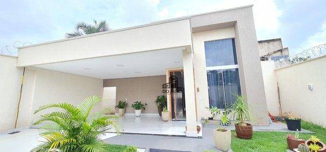 Foto 2 de Casa com 3 Quartos à venda, 220m² em Parque das Flores, Goiânia