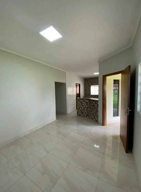 Foto 3 de Casa com 3 Quartos à venda, 180m² em Parque Pinheiros, Taboão da Serra