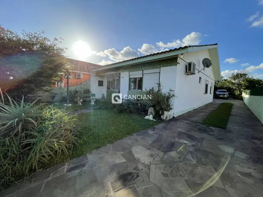 Foto 1 de Casa com 3 Quartos à venda, 179m² em Passo D'areia, Santa Maria