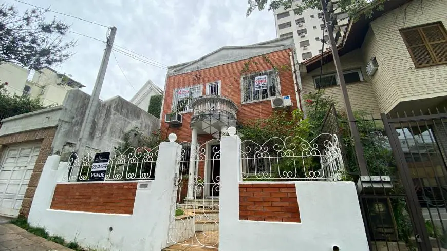 Foto 1 de Casa com 3 Quartos à venda, 220m² em Petrópolis, Porto Alegre