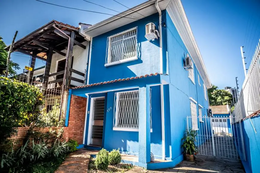 Foto 1 de Casa com 3 Quartos à venda, 200m² em Petrópolis, Porto Alegre