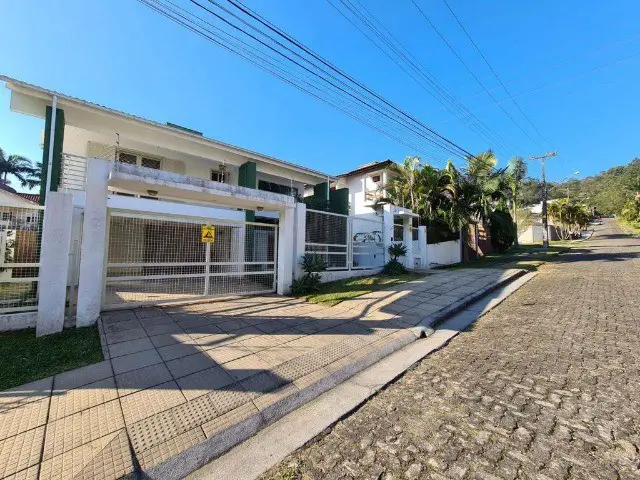 Foto 2 de Casa com 3 Quartos à venda, 360m² em Pio Correa, Criciúma