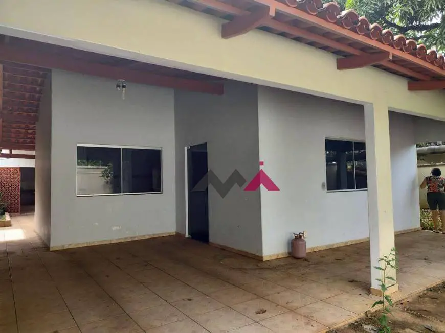 Foto 1 de Casa com 3 Quartos à venda, 250m² em Plano Diretor Sul, Palmas