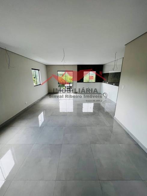 Foto 3 de Casa com 3 Quartos à venda, 175m² em Portal dos Ipes 3, Cajamar