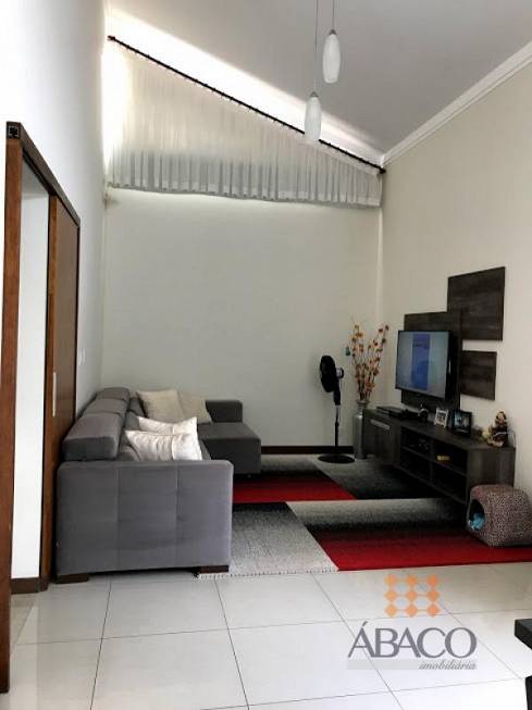 Foto 2 de Casa com 3 Quartos à venda, 167m² em Residencial Samambaia, São Carlos