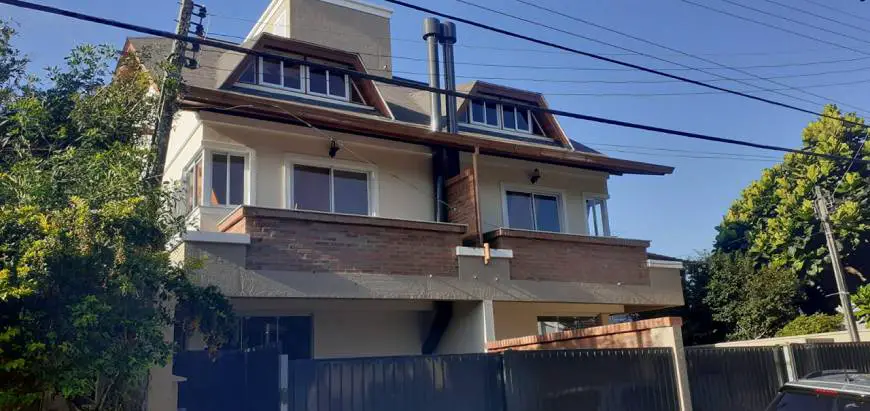 Foto 1 de Casa com 3 Quartos para alugar, 127m² em Rio Tavares, Florianópolis