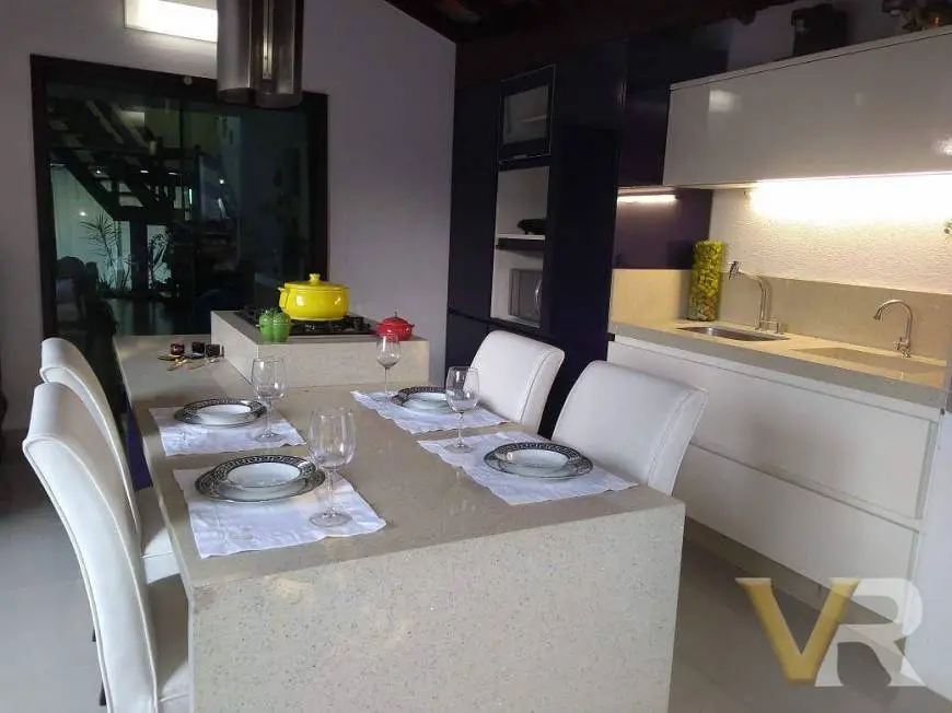 Foto 1 de Casa com 3 Quartos para alugar, 280m² em Riviera de São Lourenço, Bertioga