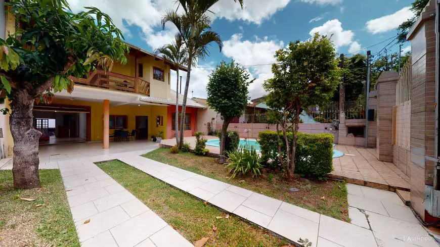 Foto 4 de Casa com 3 Quartos à venda, 300m² em Rubem Berta, Porto Alegre