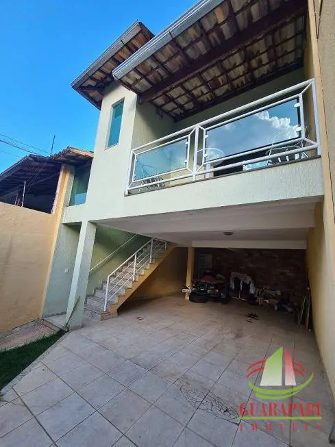 Foto 1 de Casa com 3 Quartos à venda, 163m² em Santa Amélia, Belo Horizonte